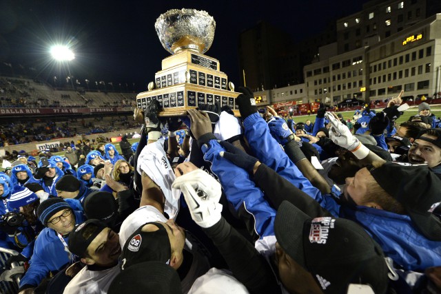 Les Carabins remportent la Coupe Vanier