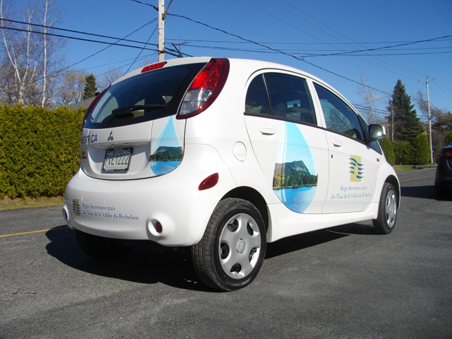 Voiture pour la campagne de sensibilisation de la RIEVR